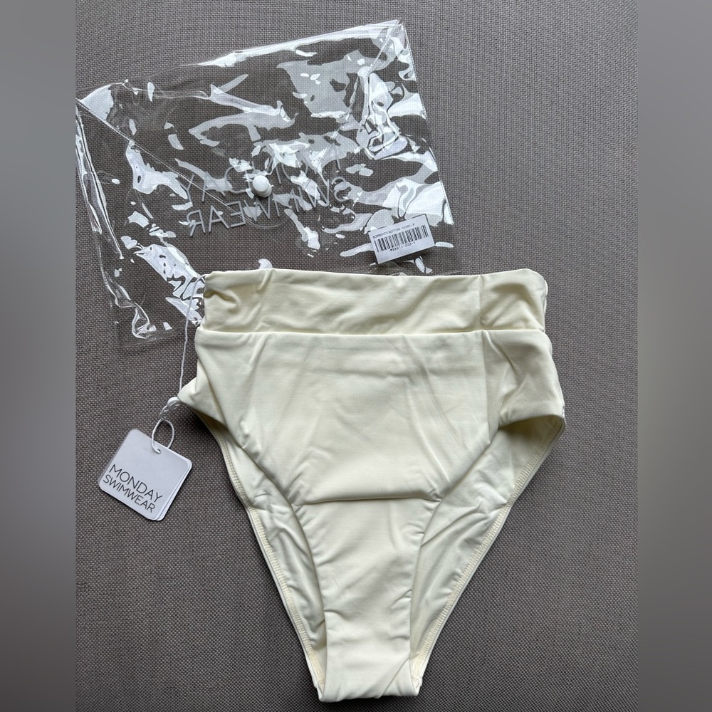 Monday Swimwear, Sorrento Bottom, Ivory, Size P.